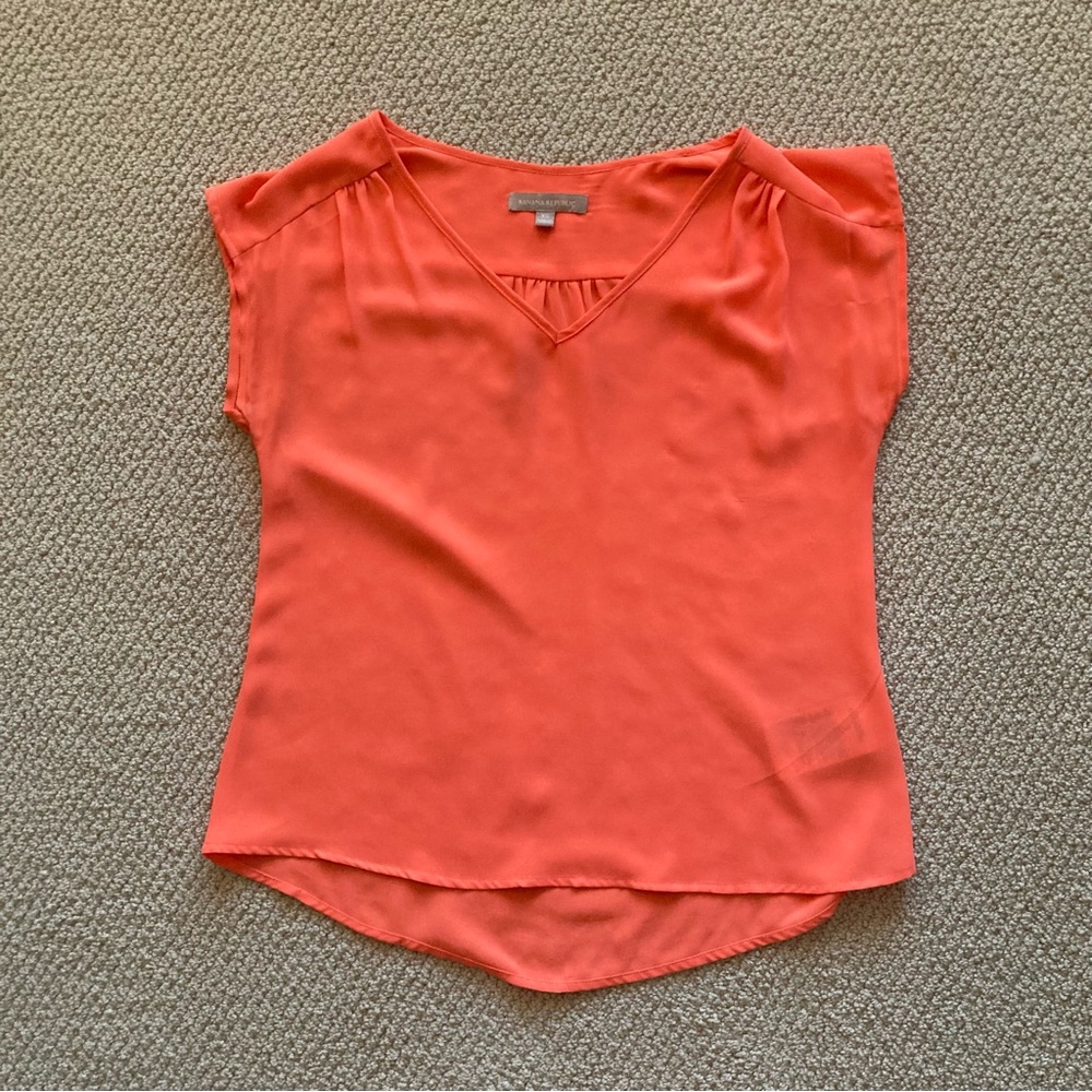Banana Republic Neon Orange Short Sleeve Blouse Size XS Lightweight Flow GUC